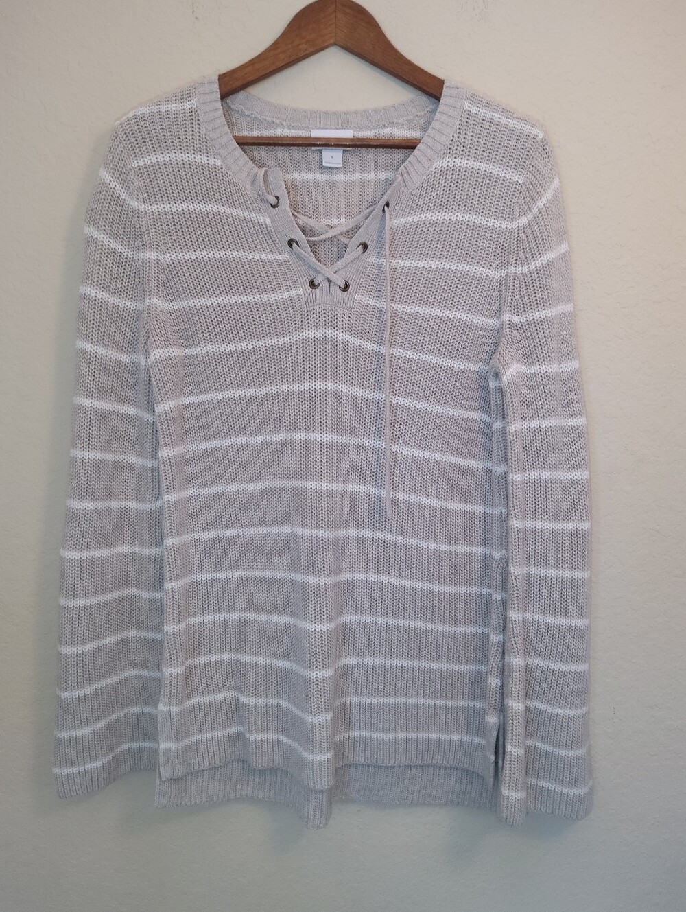 Old Navy Sweater Womens Size Large Grey White Stripe Chunky Knit Bell‎ Sleeve